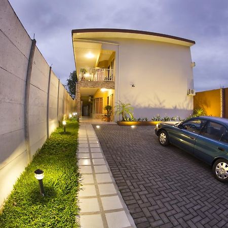Apartamentos Valle Del Volcan La Fortuna Luaran gambar