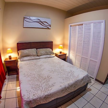 Apartamentos Valle Del Volcan La Fortuna Luaran gambar