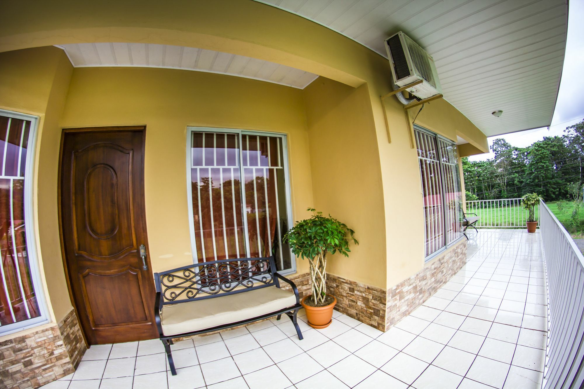 Apartamentos Valle Del Volcan La Fortuna Luaran gambar