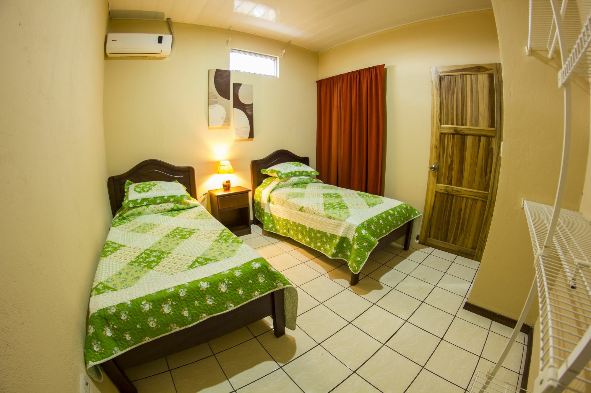 Apartamentos Valle Del Volcan La Fortuna Luaran gambar
